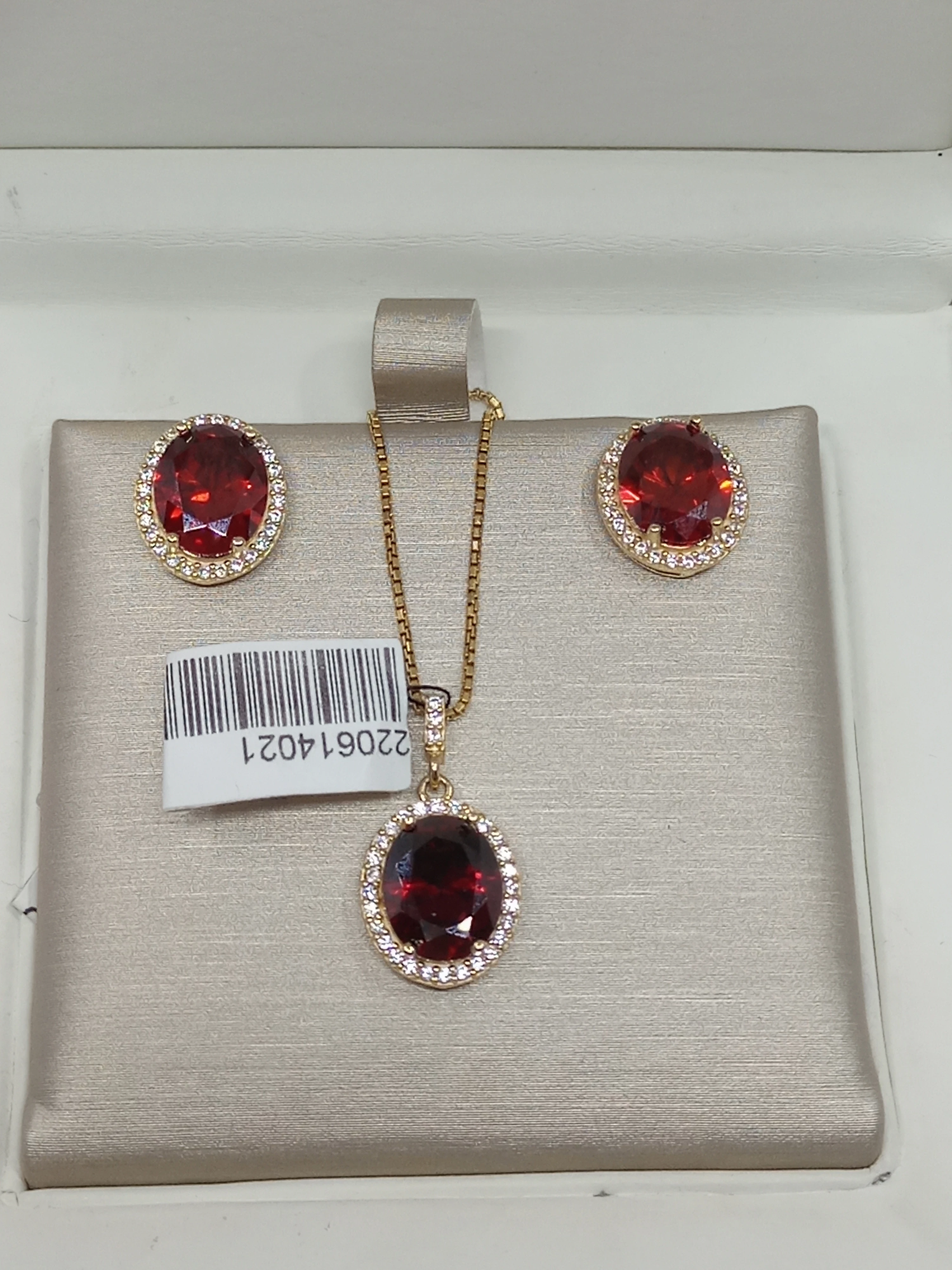 wyrob-jubilerski-kolczyki-585-armii-krajowej-26-walbrzych-sj