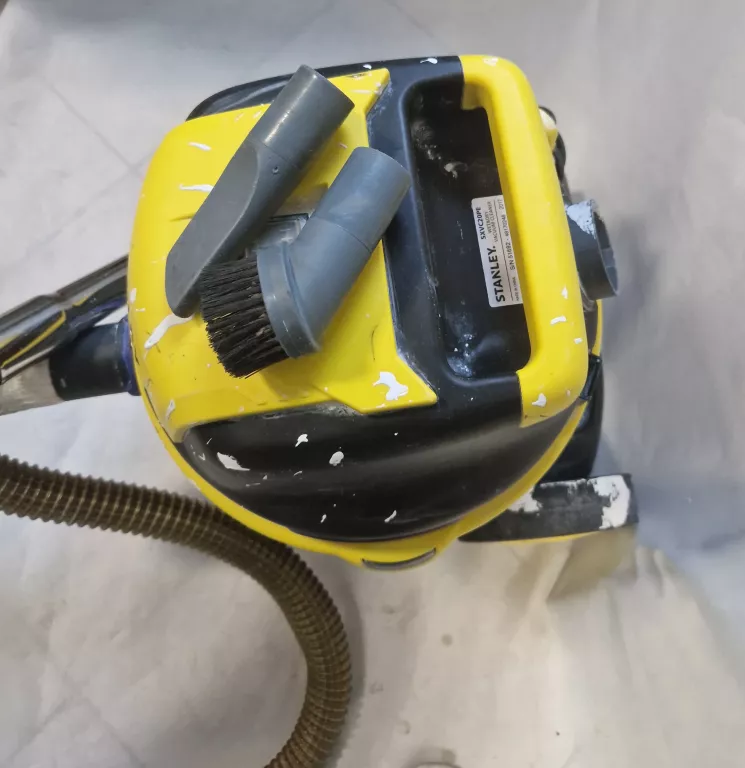 odkurzacz-przemyslowy-stanley-sxvc20pe-1200w-pojemnosc-zbiornika-20