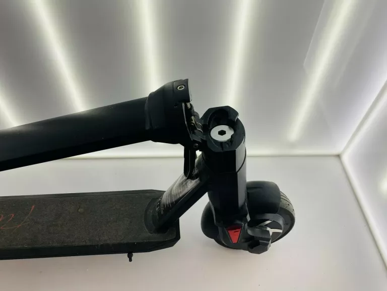 UŻYWANA HULAJNOGA ELEKTRYCZNA FITGO FS11 ENTER
