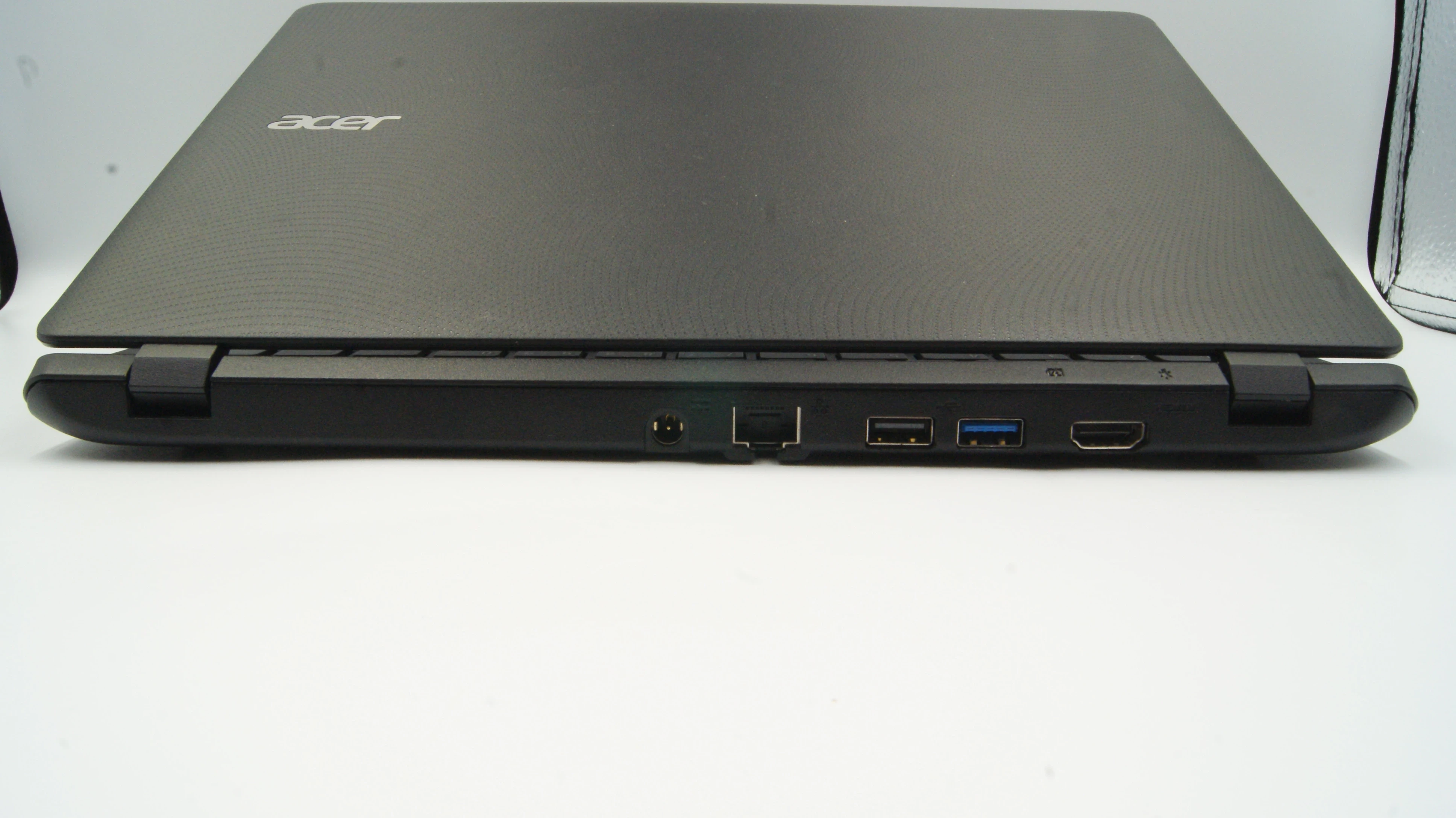 acer-aspire-es-11-celeron-n305032gb2gbwin10-wielkosc-pamieci-ram-2-gb