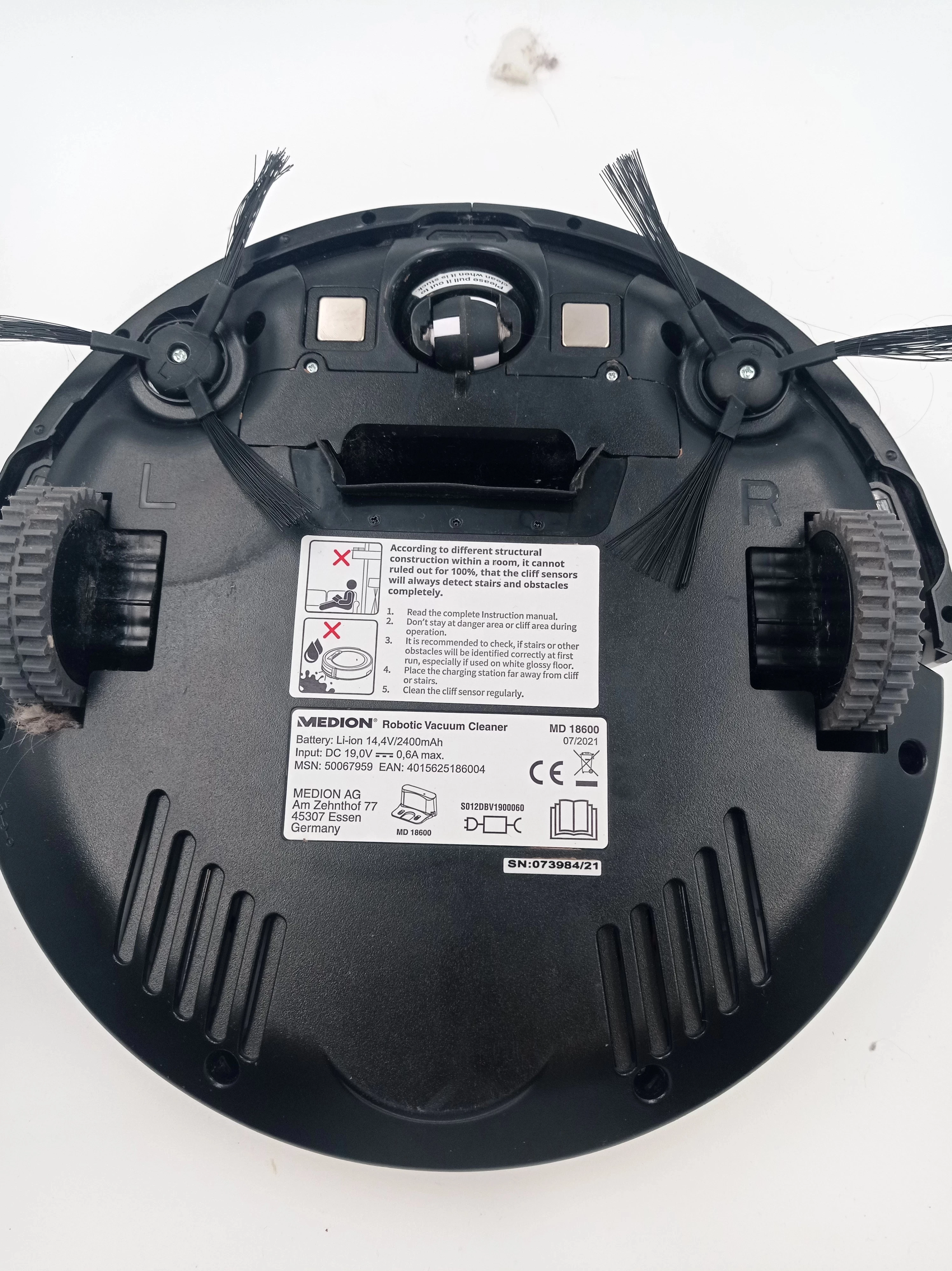 robot-sprzatajacy-medion-md18600-stan-nowy