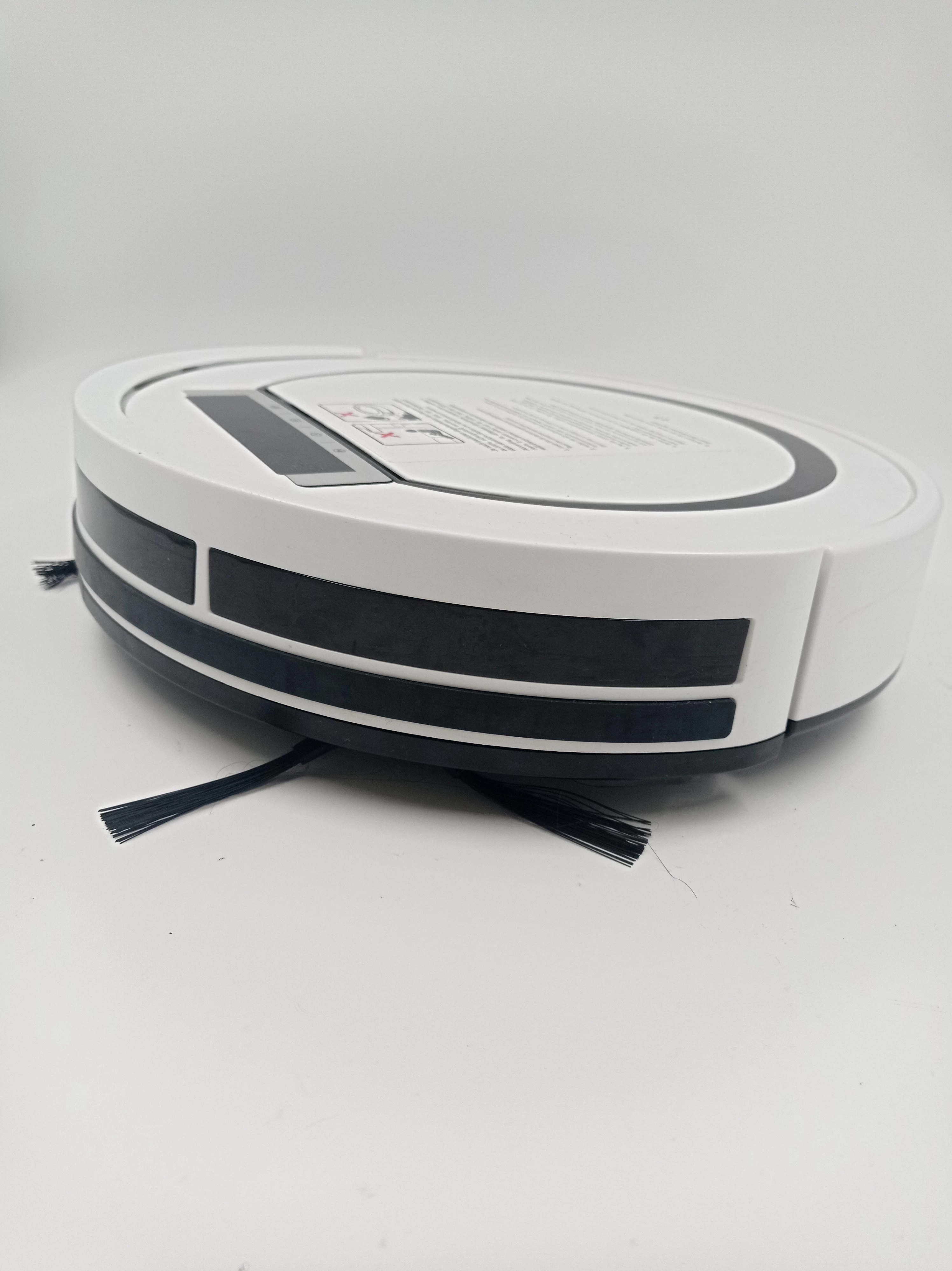 robot-sprzatajacy-medion-md18600-kolor-dominujacy-bialy