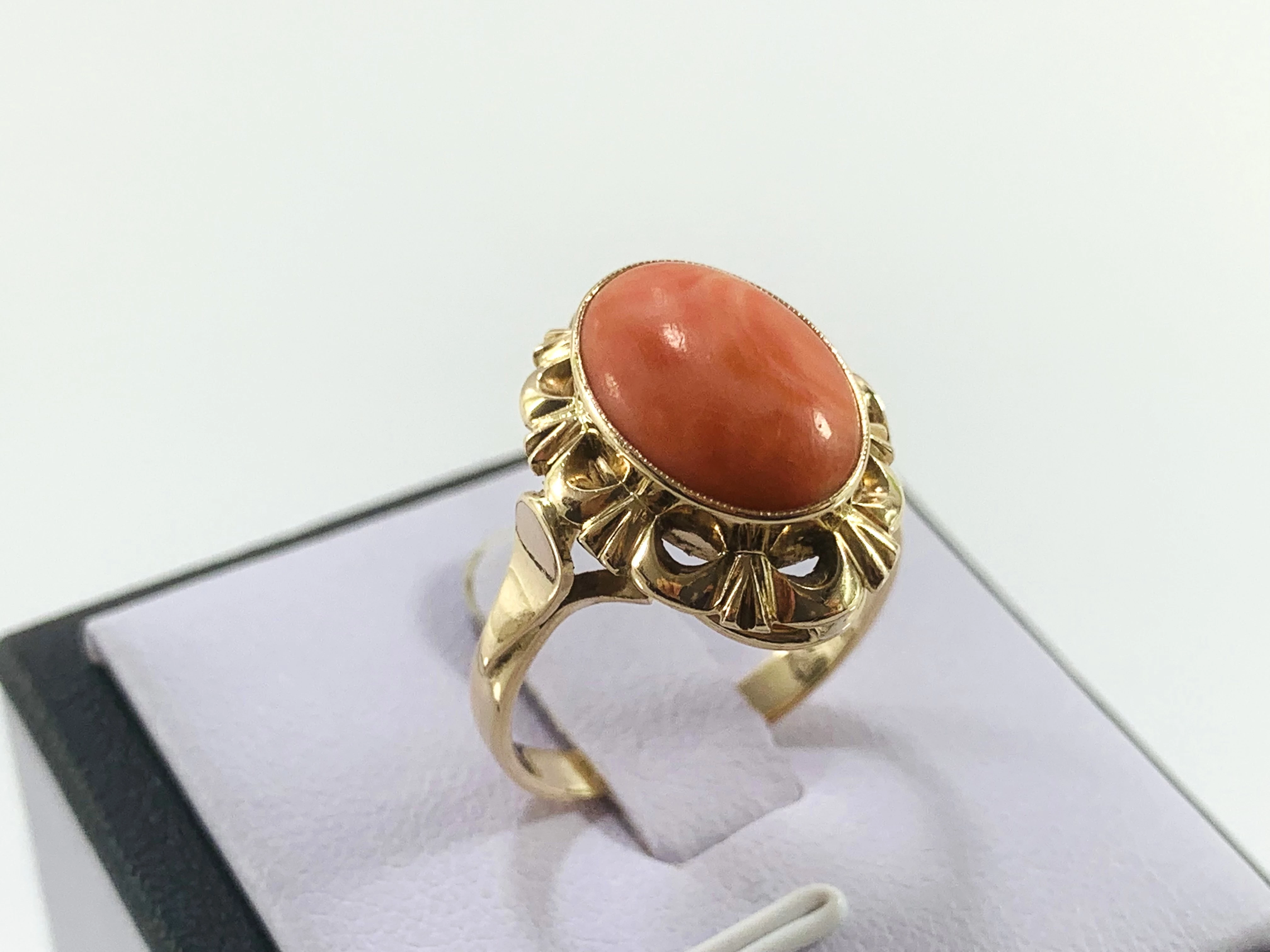 zloty-pierscionek-z-koralem-585-542g-r21-marka-inna-marka