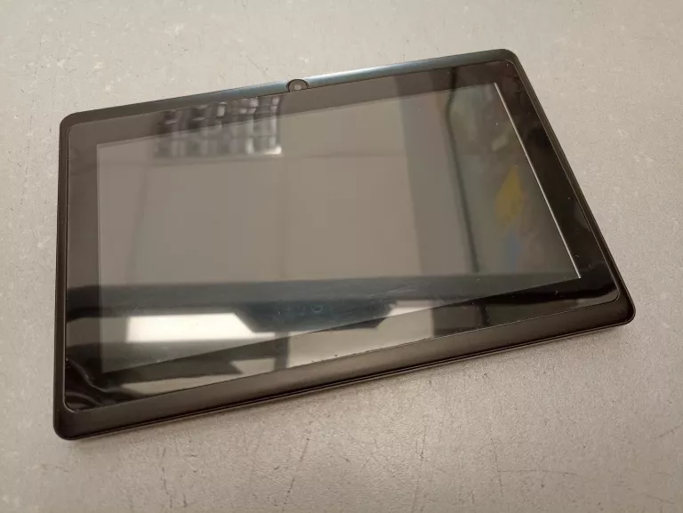 TABLET MANTA MID701QC 7" 512 MB / 4 GB CZARNY