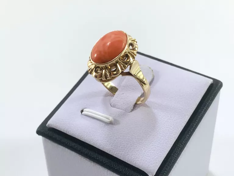 zloty-pierscionek-z-koralem-585-542g-r21-material-zloto