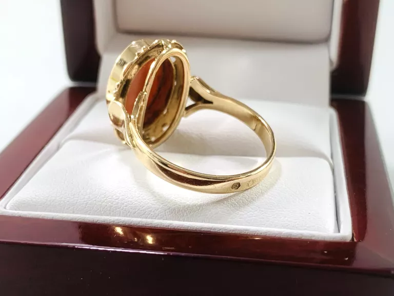 zloty-pierscionek-z-koralem-585-542g-r21-stan-uzywany