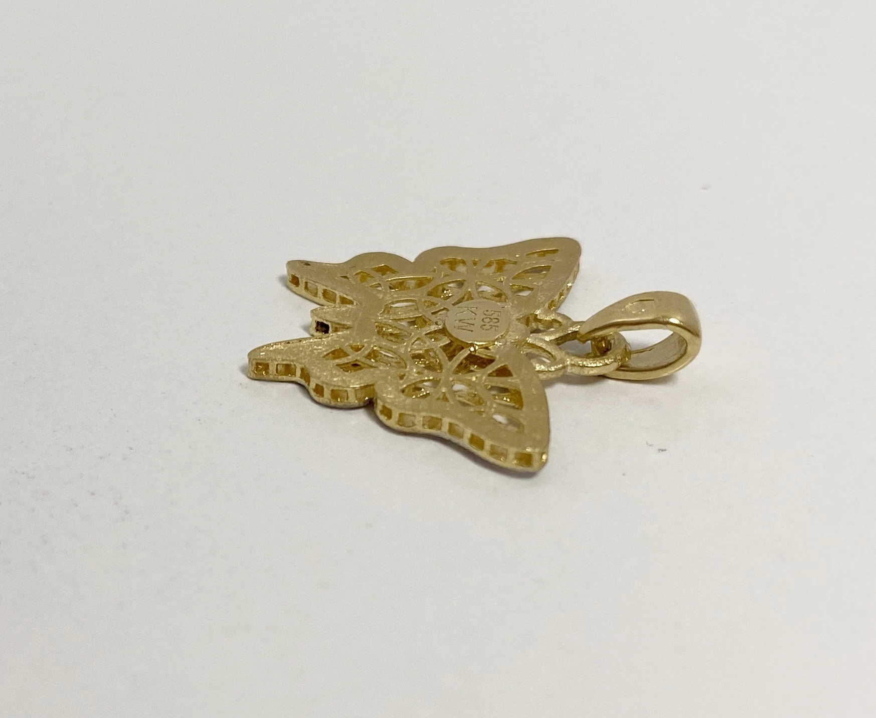 urocza-zlota-zawieszka-motyl-ct585-cechy-207006-4