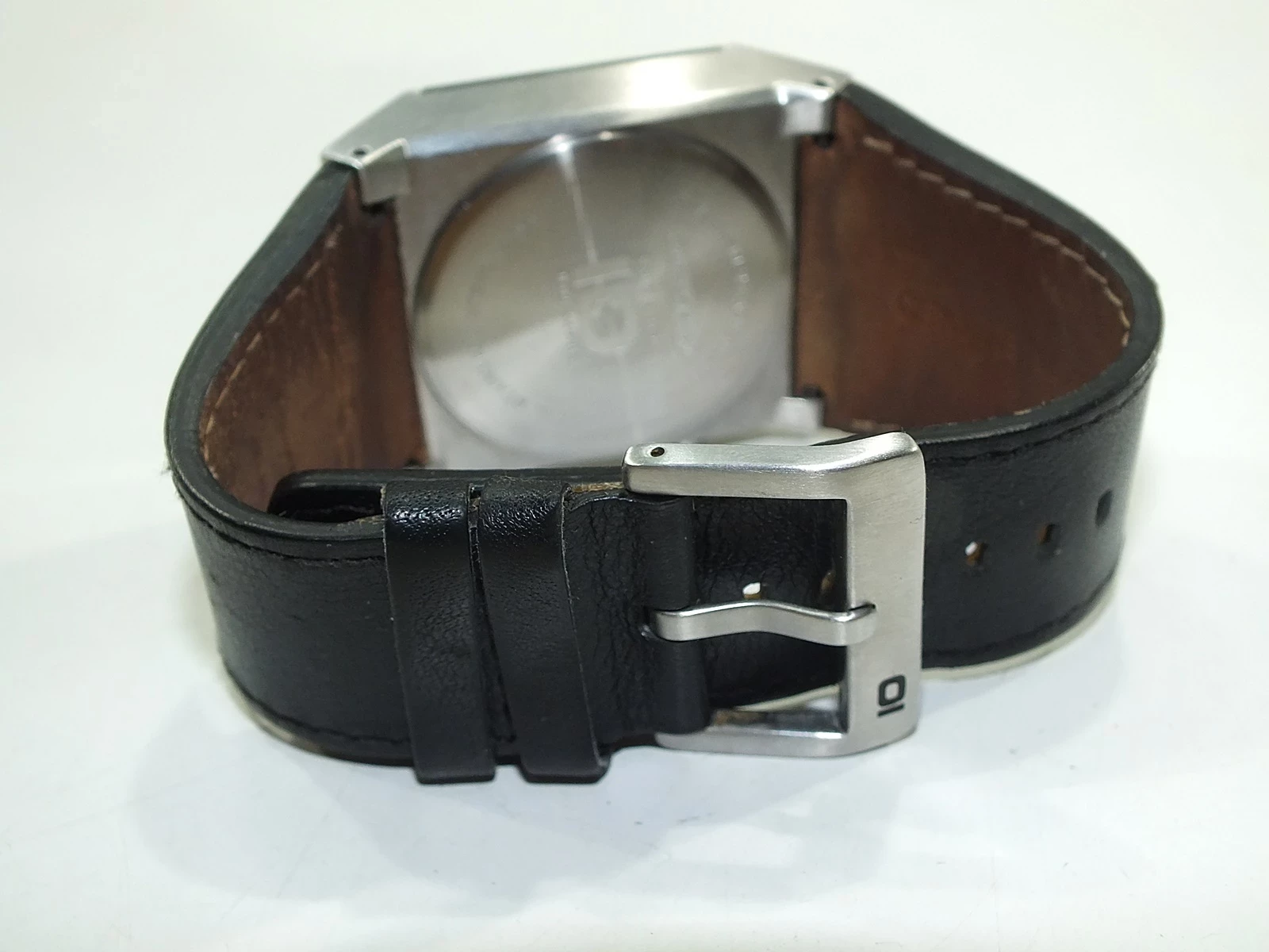 zegarek-binarny-the-one-kerala-trancepuszka-ksztalt-koperty-prostokatna