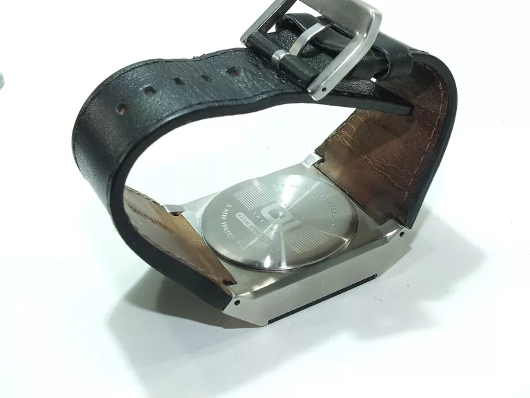 zegarek-binarny-the-one-kerala-trancepuszka-rodzaj-cyfrowe