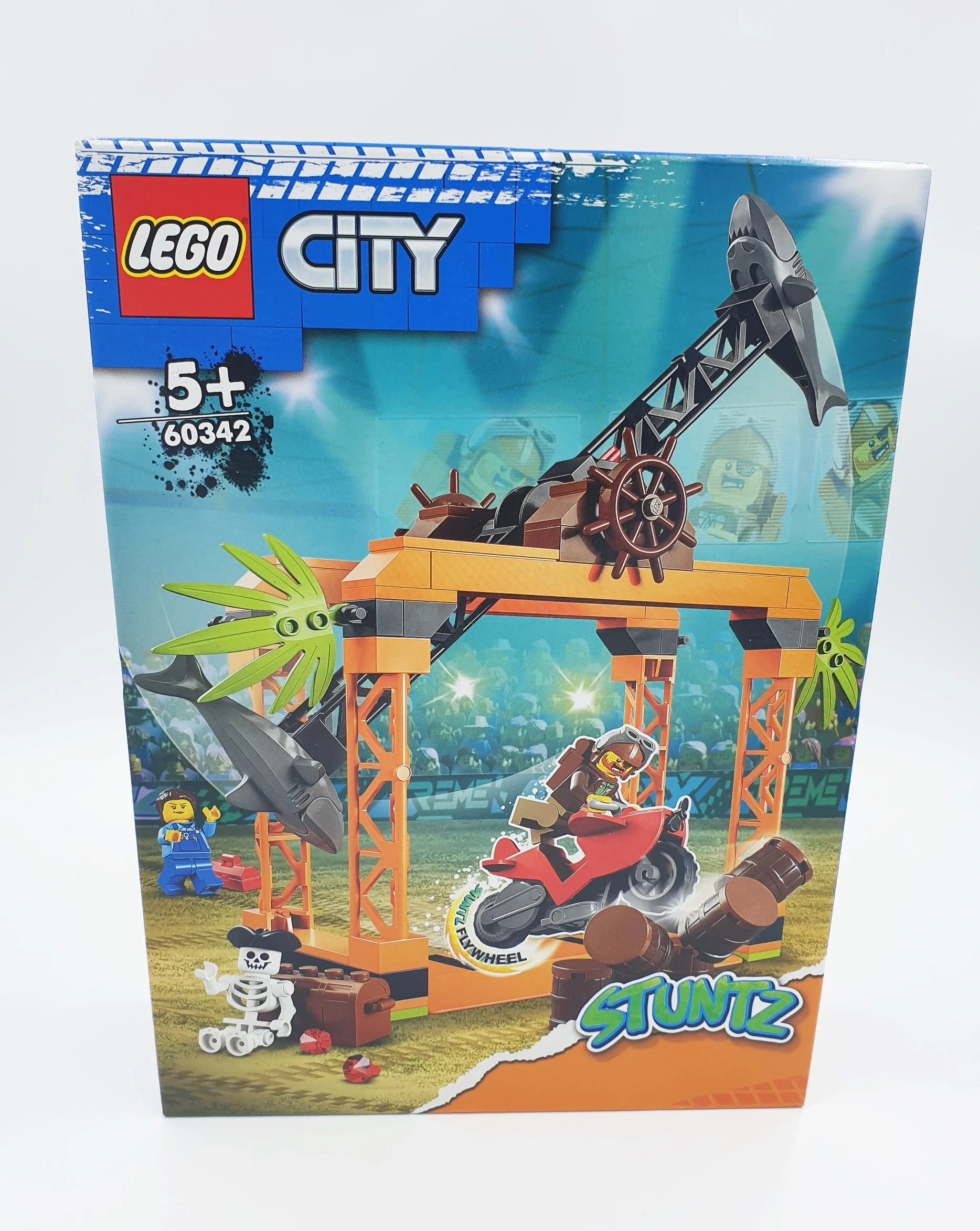 lego-city-60342-wyzwanie-kaskaderskie-atak-rekina-komandorska-147-mrcash