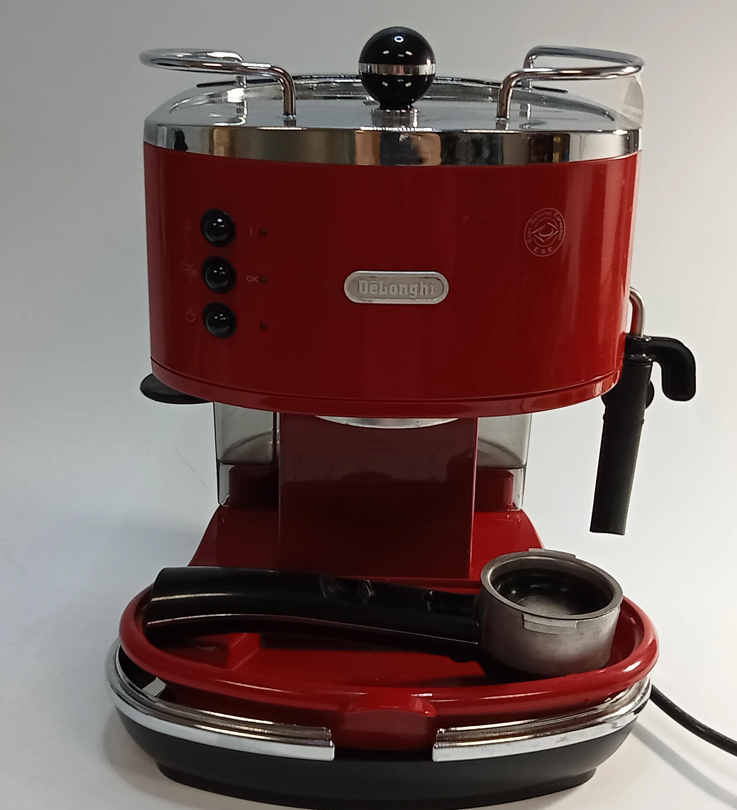 kawomat-cisnieniowy-delonghi-czerwony-eco310r-marka-delonghi