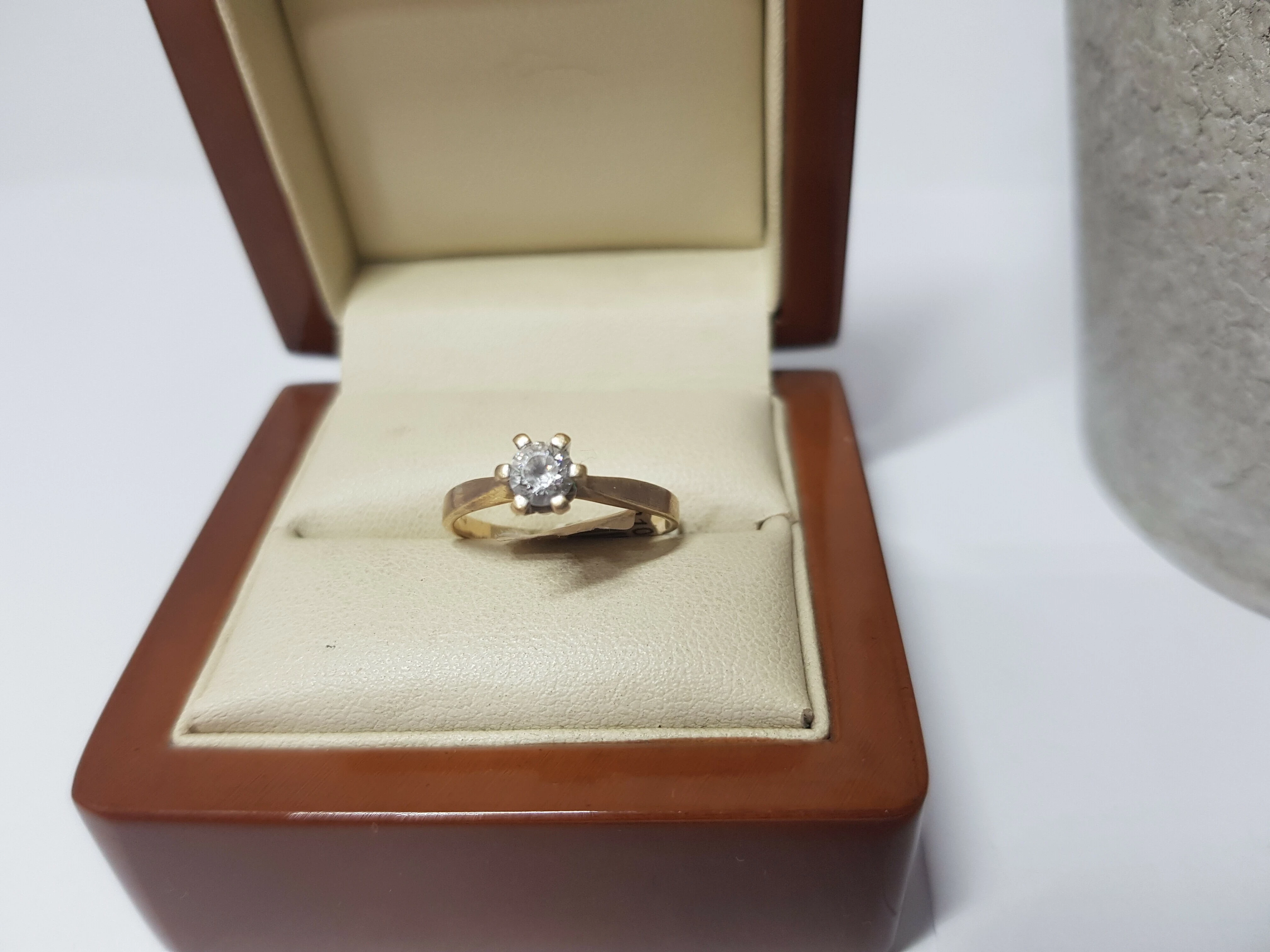 wyrob-jubilerski-uzywany-pierscionek-585-200221012-andersa-148-walbrzych-sj