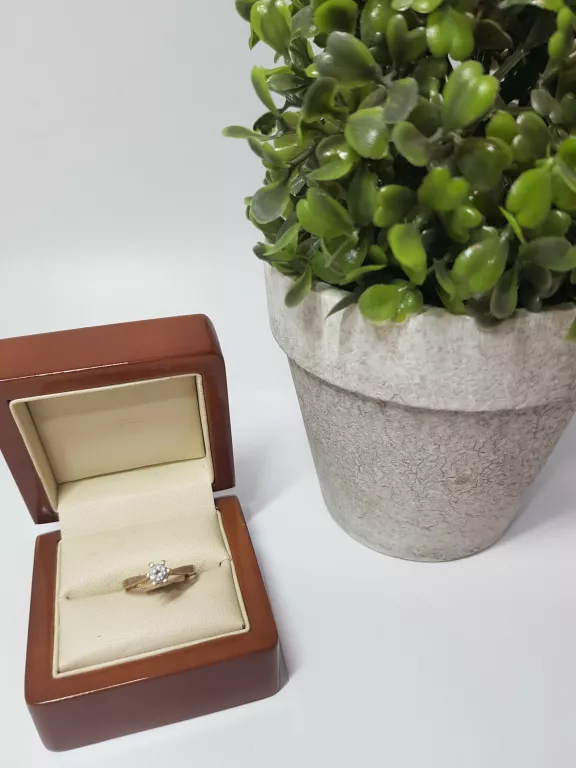 wyrob-jubilerski-uzywany-pierscionek-585-200221012-marka-inna-marka