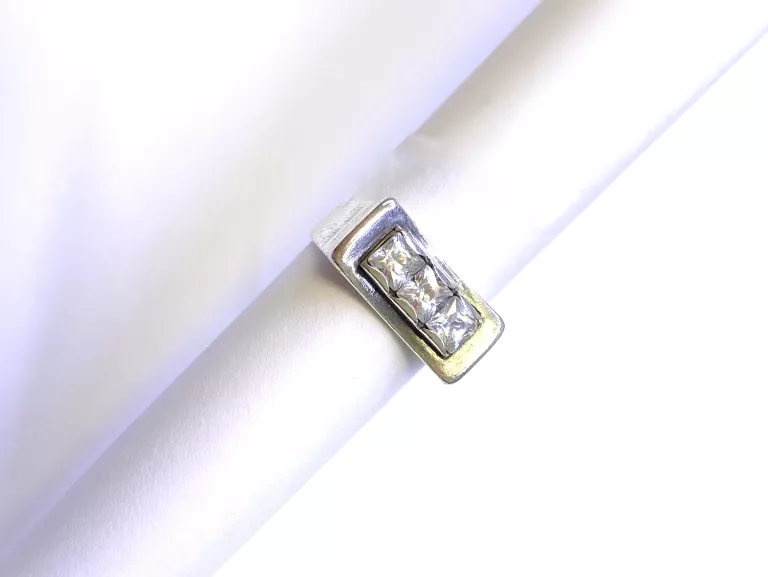 srebrny-pierscionek-z-oczkiem-538g-925-kamien-17088-524288