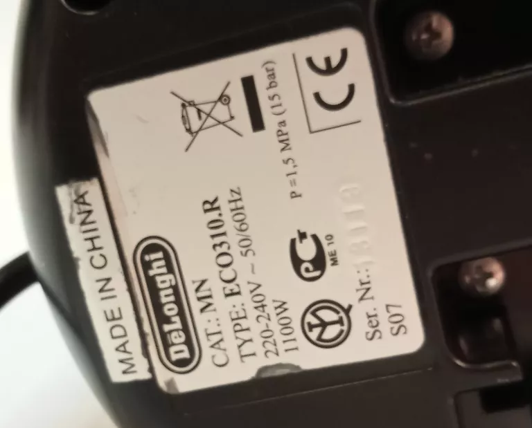 kawomat-cisnieniowy-delonghi-czerwony-eco310r-ean-gtin-8004399326712