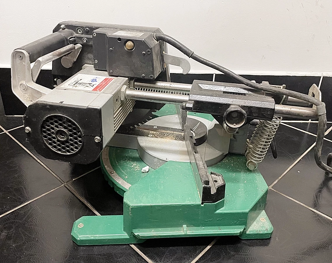 pila-ukosnica-elektra-beckum-hgs300-srednica-tarczy-250