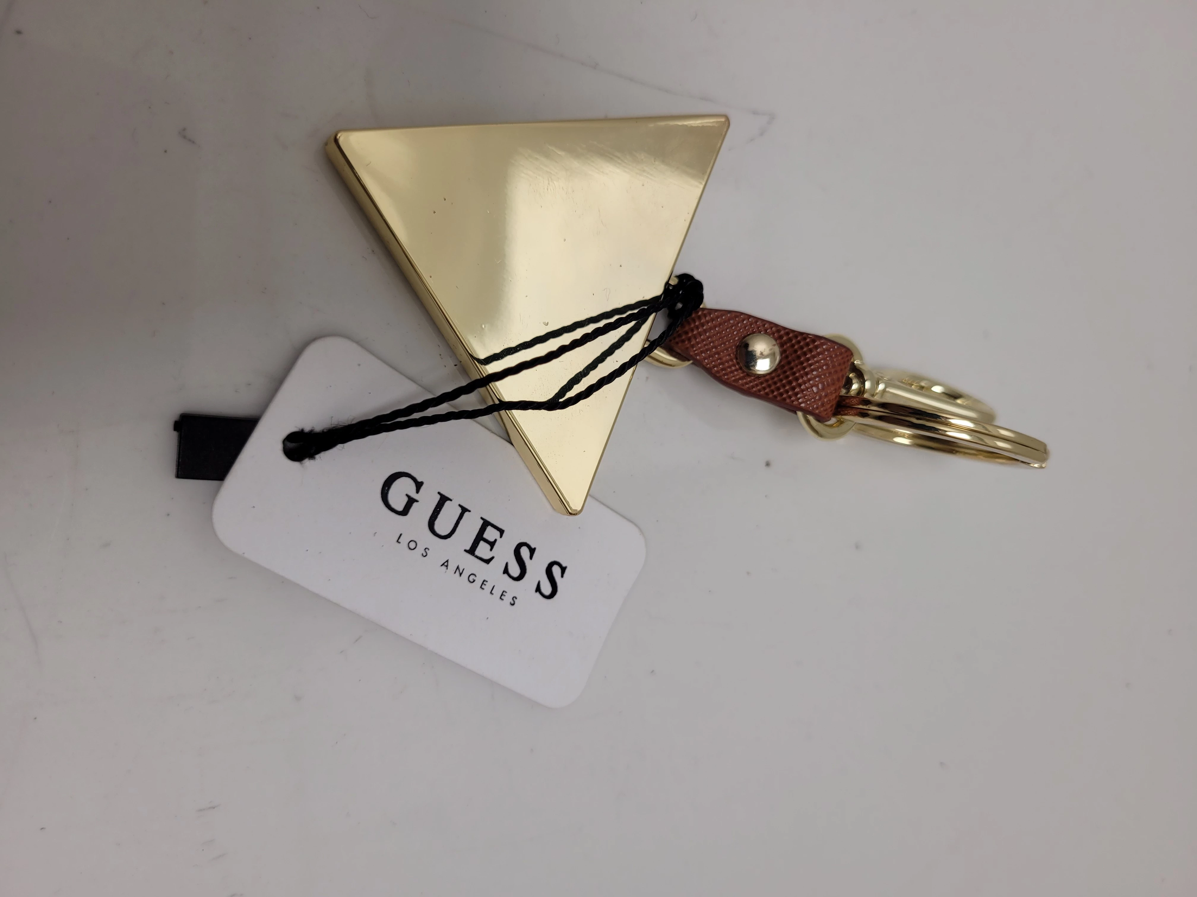 guess-brelok-zawieszka-stan-uzywany