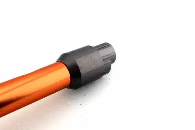 SZAŁOWY PIONOWY ODKURZACZ DYSON V7 MOTORHEAD ZEST