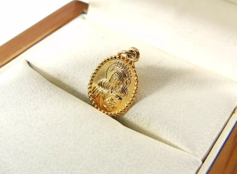 DELIKATNA ZŁOTA  ZAWIESZKA MEDALIK PR585