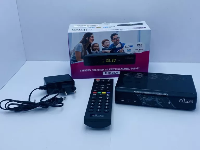 DEKODER TUNER DVB-T DVB-T2 TECHNISAT ALMA HD 2820
