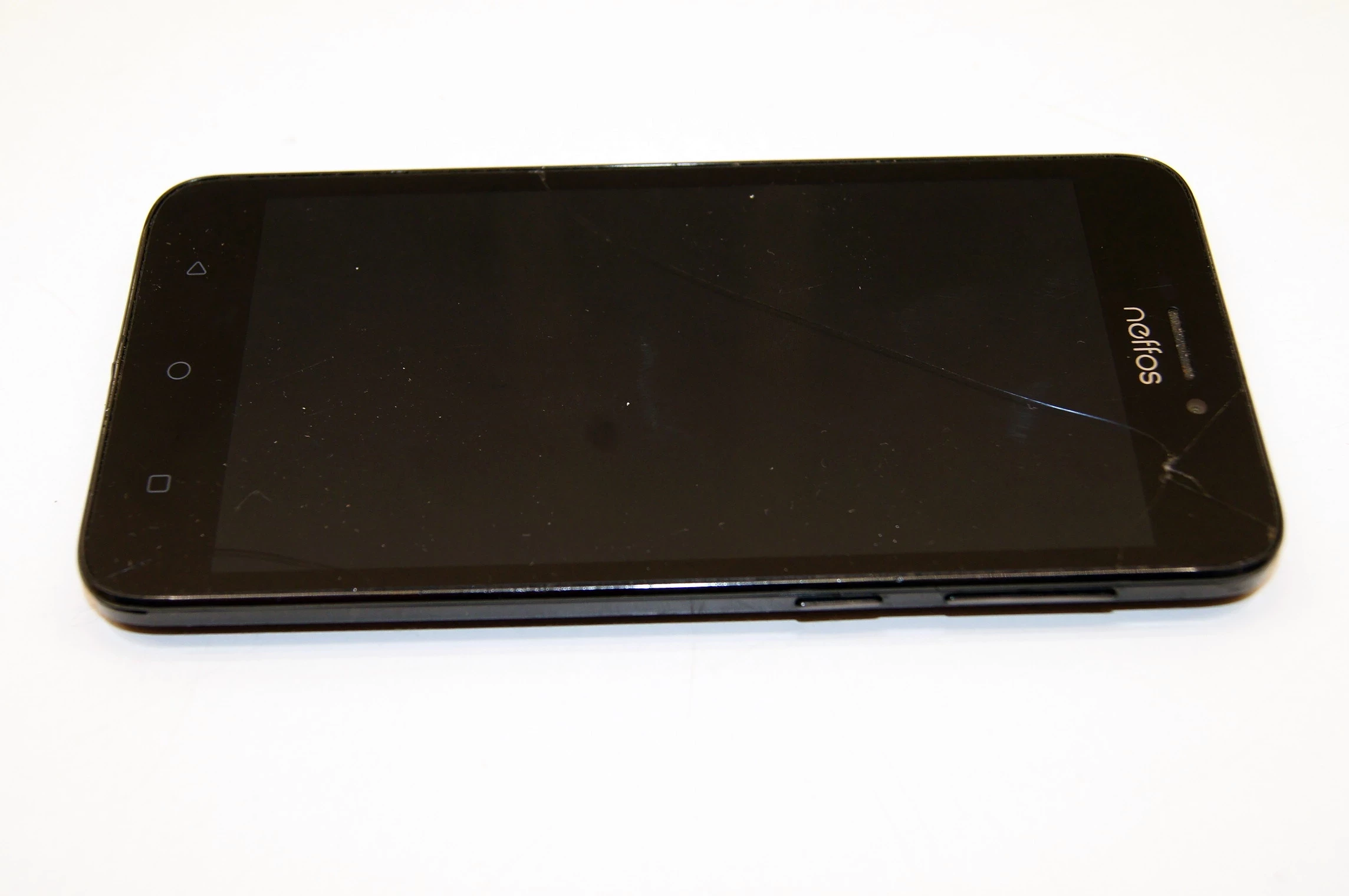 telefon-neffos-tp804a-16gb2gb-pkn-ekran-typ-smartfon