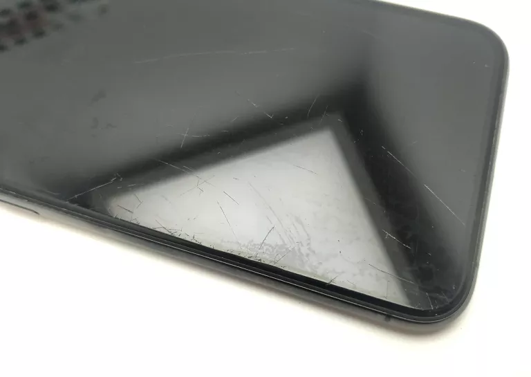 TELEFON IPHONE 11 PRO, 85 % BATERII