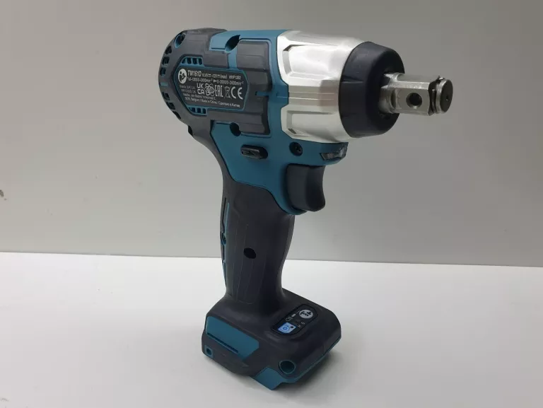 akumulatorowy-klucz-udarowy-makita-tw161dz-zasilanie-akumulatorowe