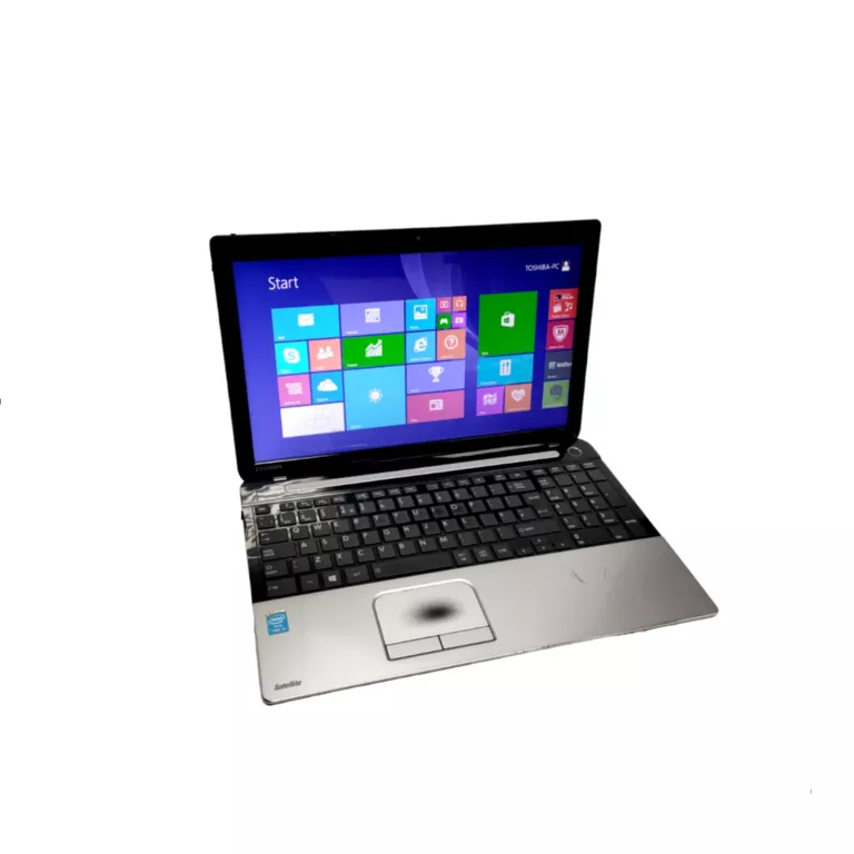 LAPTOP TOSHIBA SATELLITE C55-A-1N1 OPIS!