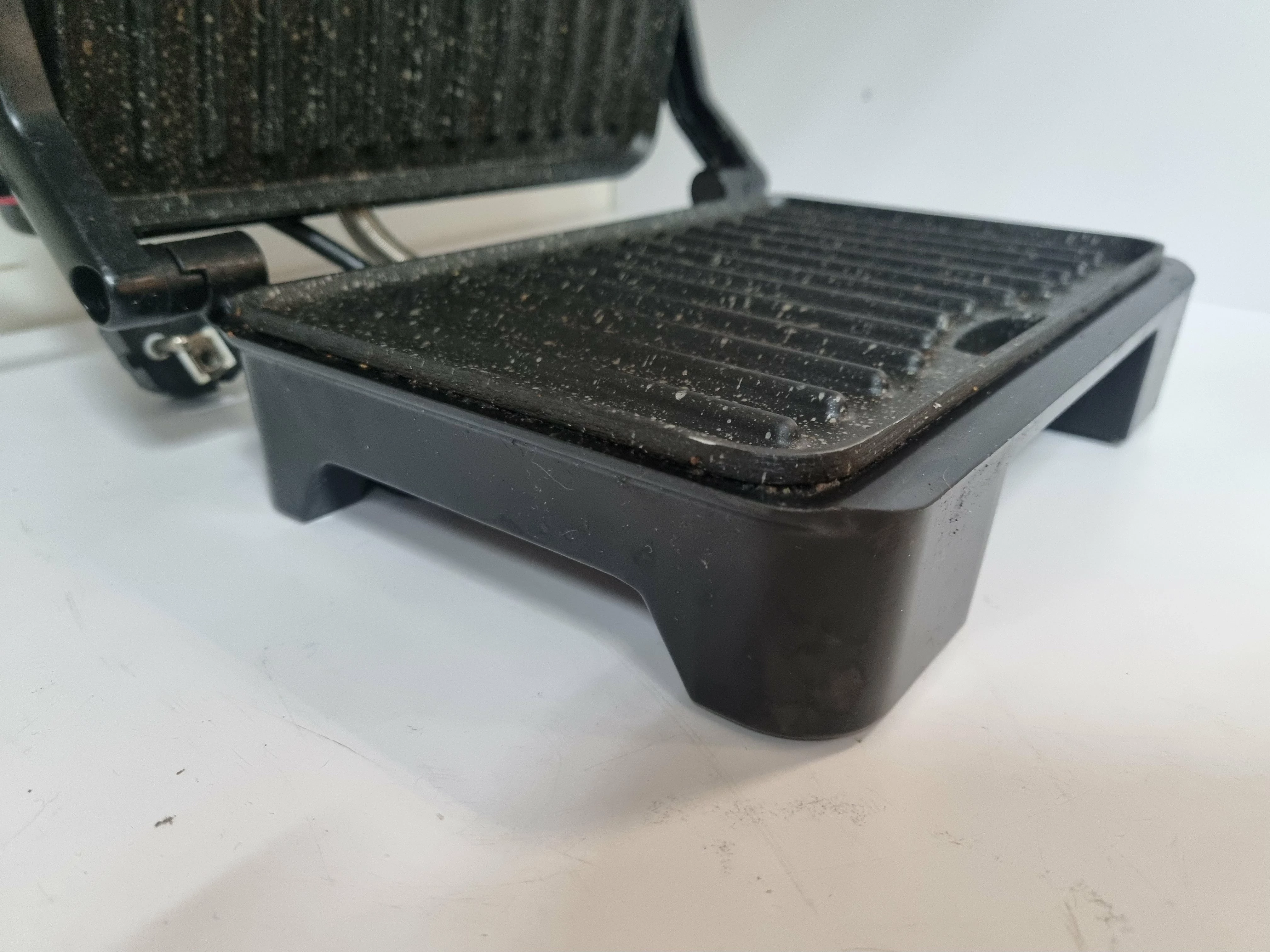 grill-elektryczny-george-wilkinson-marka-inna