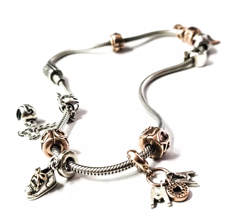 bransoleta-pandora-10-charmsow-gorczewska-97-sc-warszawa