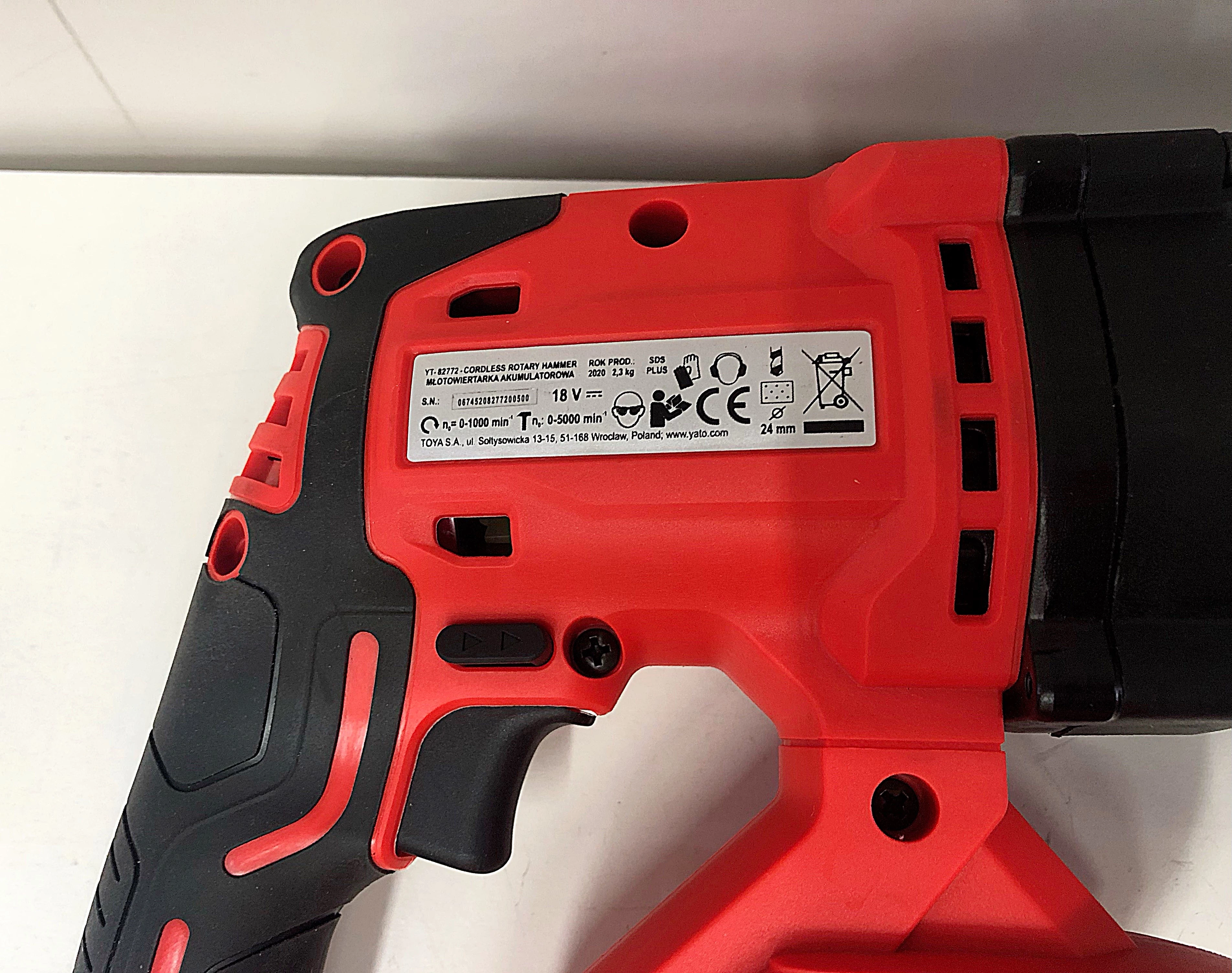 mlotowiertarka-yato-yt-82772-typ-uchwytu-sds-max