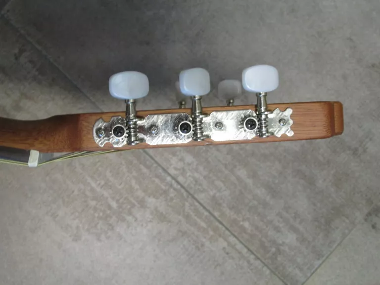GITARA KLASYCZNA ALMANSA 400 NATURE