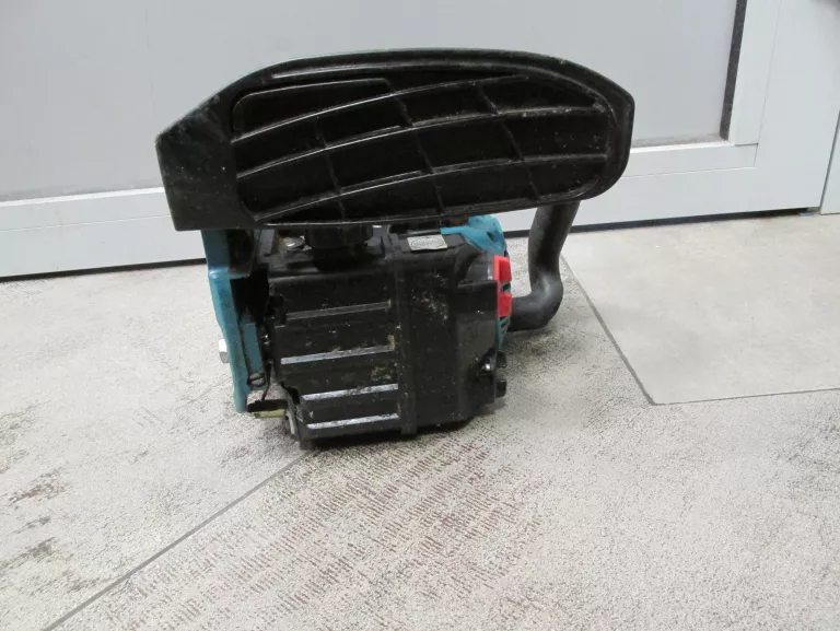 PIŁA SPALINOWA MAKITA EA3110T 2020 ROK 1,4KM