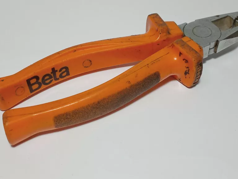 KOMBINERKI BETA