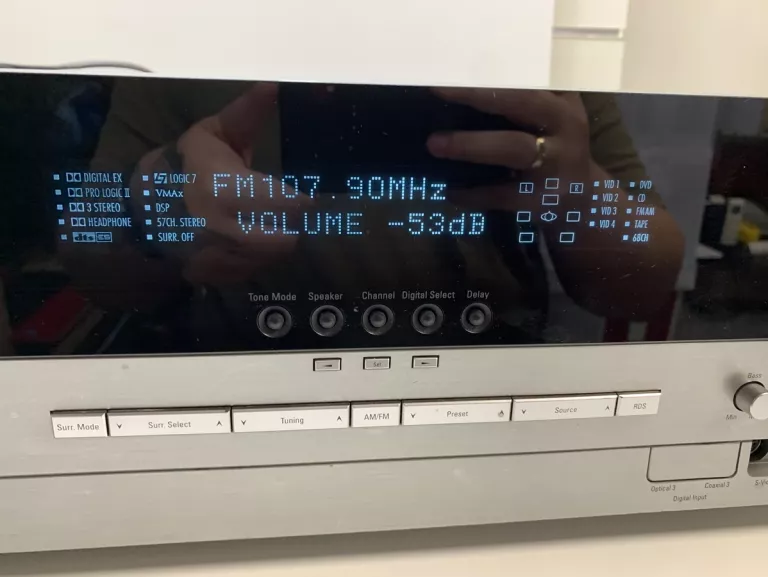 AMPLITUNER HARMAN/KARDON AVR 235
