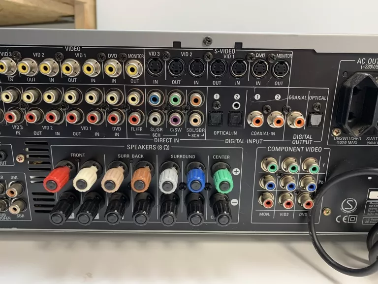 AMPLITUNER HARMAN/KARDON AVR 235