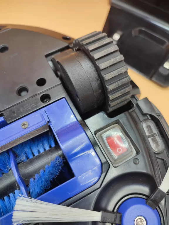 odkurzacz-robot-rowenta-rr7126wh-warto-kod-producenta-rr7126wh