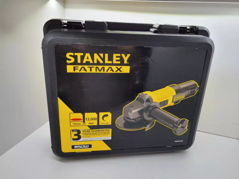 SZLIFIERKA KĄTOWA STANLEY FMEG220K