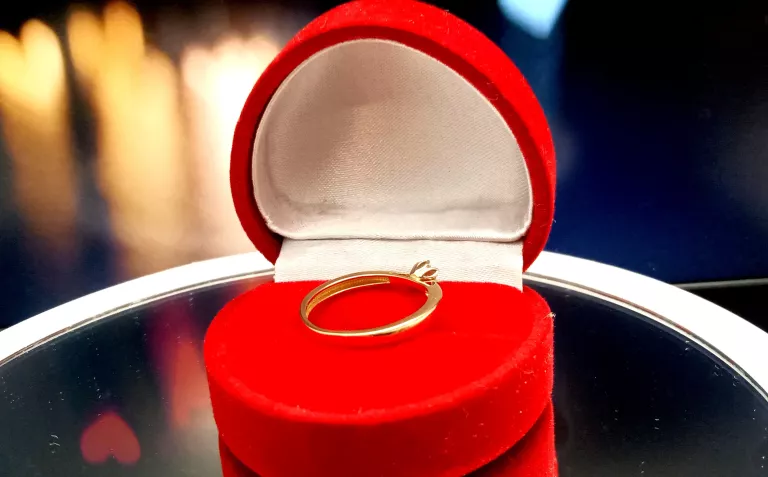 sliczny-zloty-pierscionek-z-brylantem-585-145g-rodzaj-2205-2