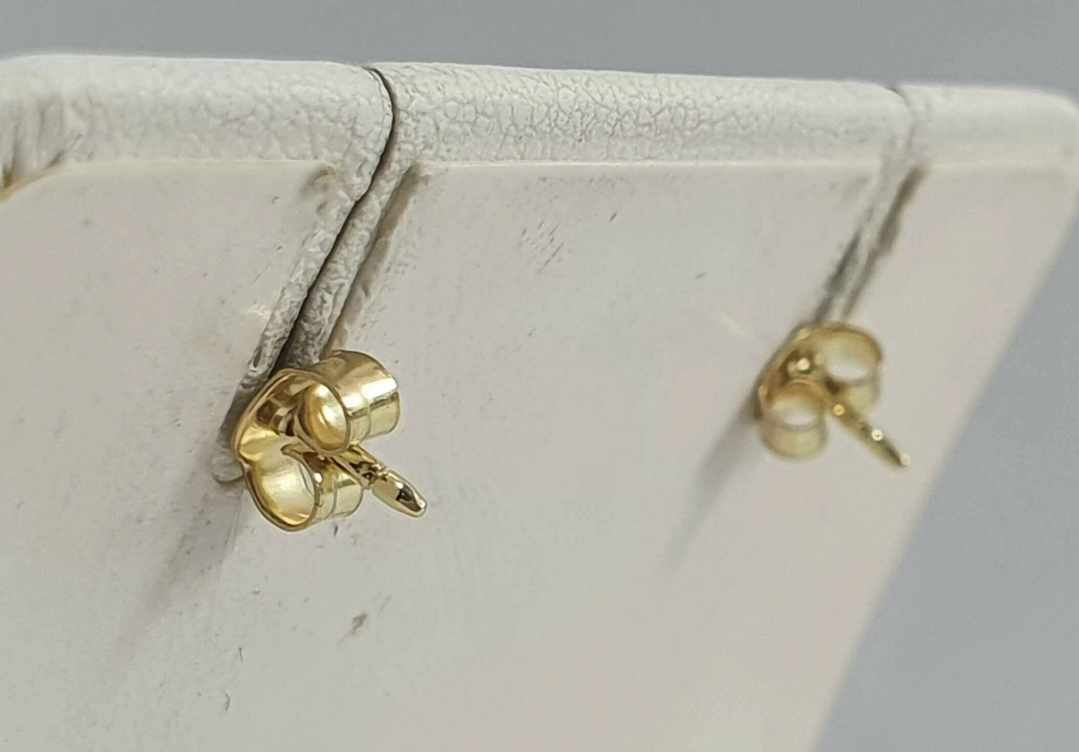 nowe-zlote-kolczyki-p333-biale-i-zolte-zloto-163g-material-15835-2