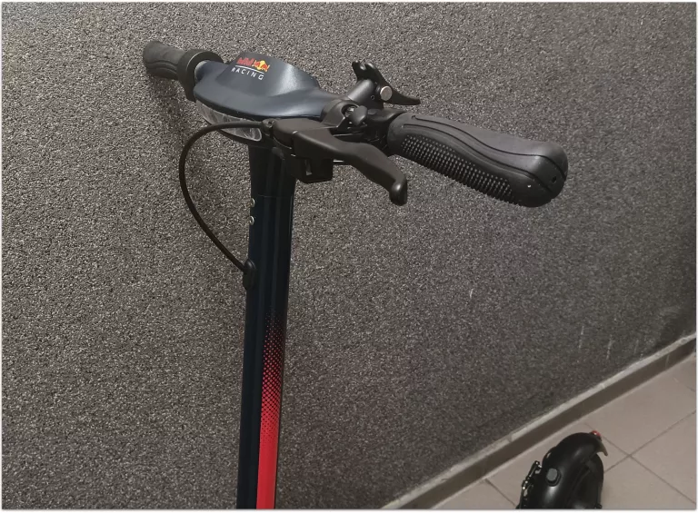 hulajnoga-elektryczna-redbull-racing-85-product-id-792aa1f2-fa0d-4a4d-918b-73893dcd92f8