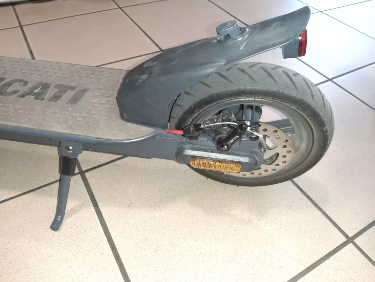 HULAJNOGA ELEKTRYCZNA DUCATI PRO I EVO V2 2022