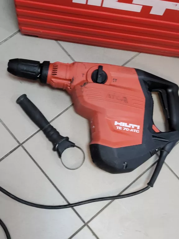 mlot-udarowy-hilti-te-70-atc-walizka-okazja-marka-hilti