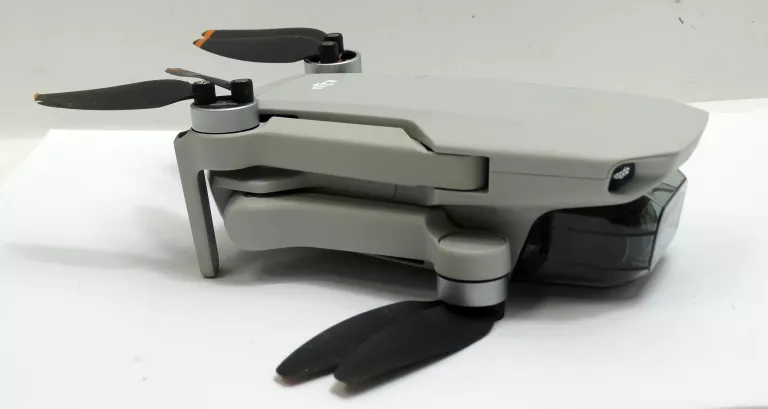 dron-dji-mavic-mini-2-combo-2250-mah-sprawny-product-id-2b14bed7-f5bf-4599-8941-a84d7eab875d