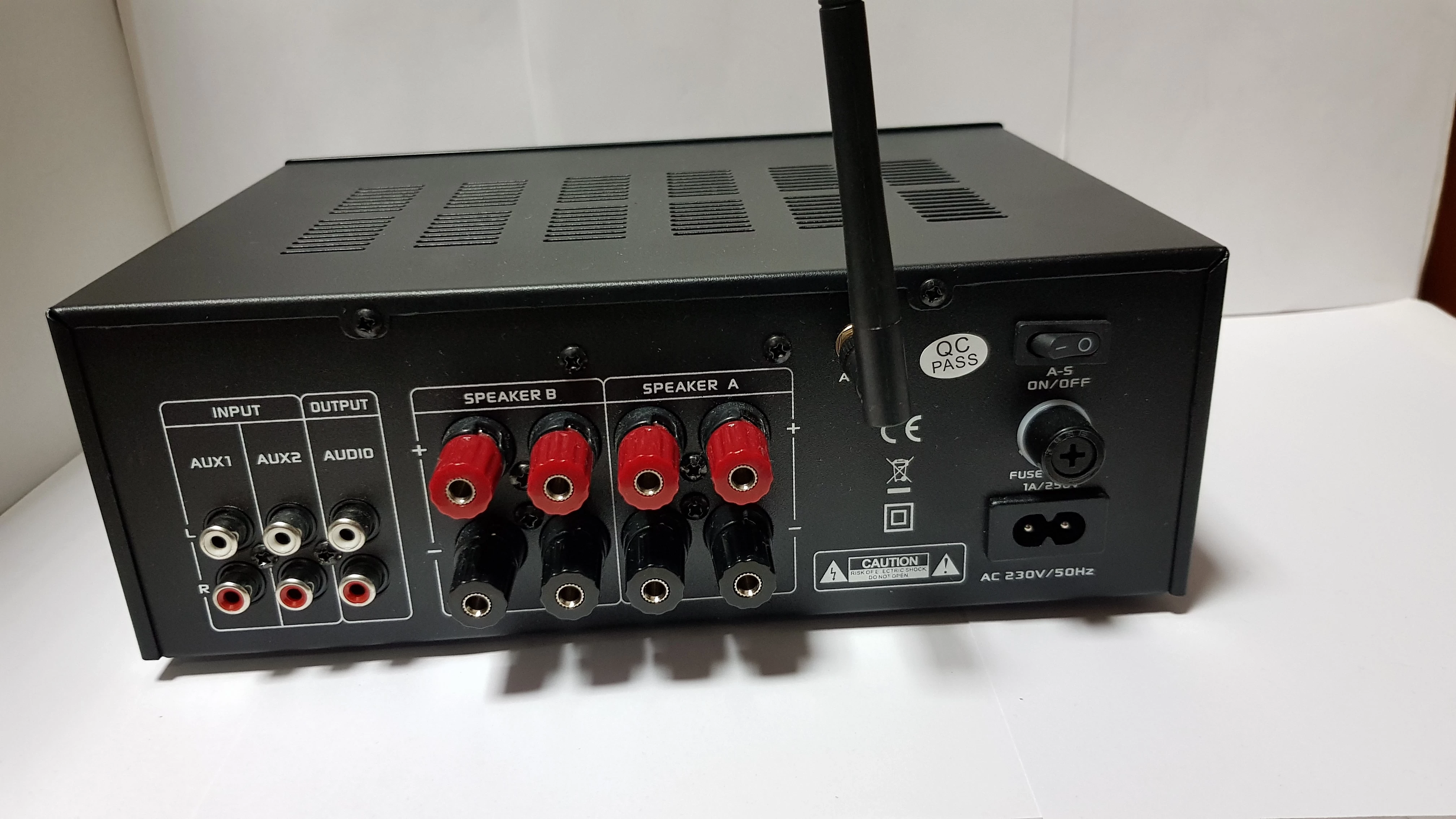 WZMACNIACZ HI-FI DYNAVOX VT-80 | Wzmacniacze | Loombard.pl