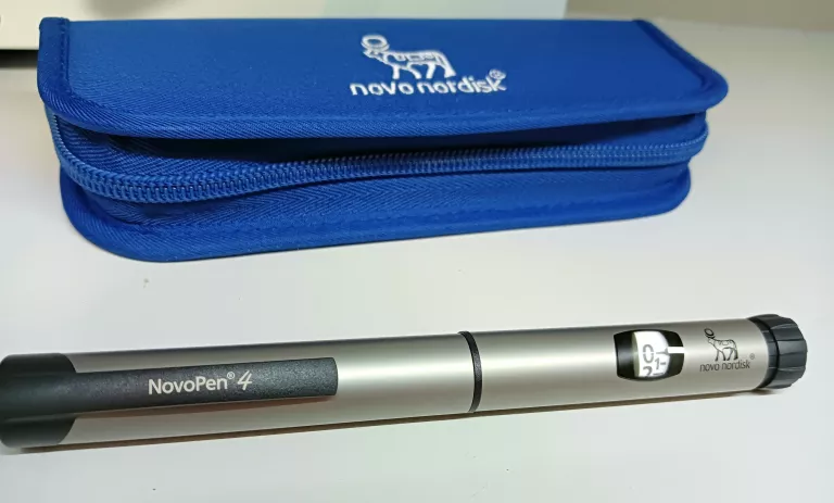 novopen-4-pen-wstrzykiwacz-do-insuliny-jak-nowy-stan-uzywany