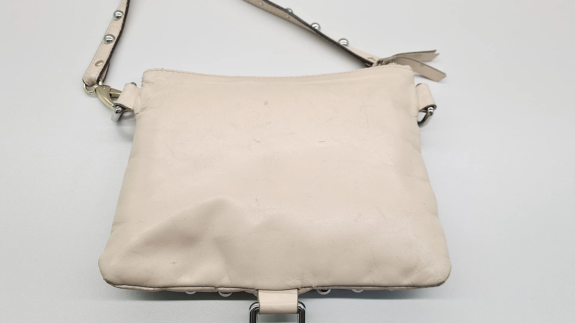 torebka-damska-z-jetami-wloska-ekskluzywna-wielkosc-715-1