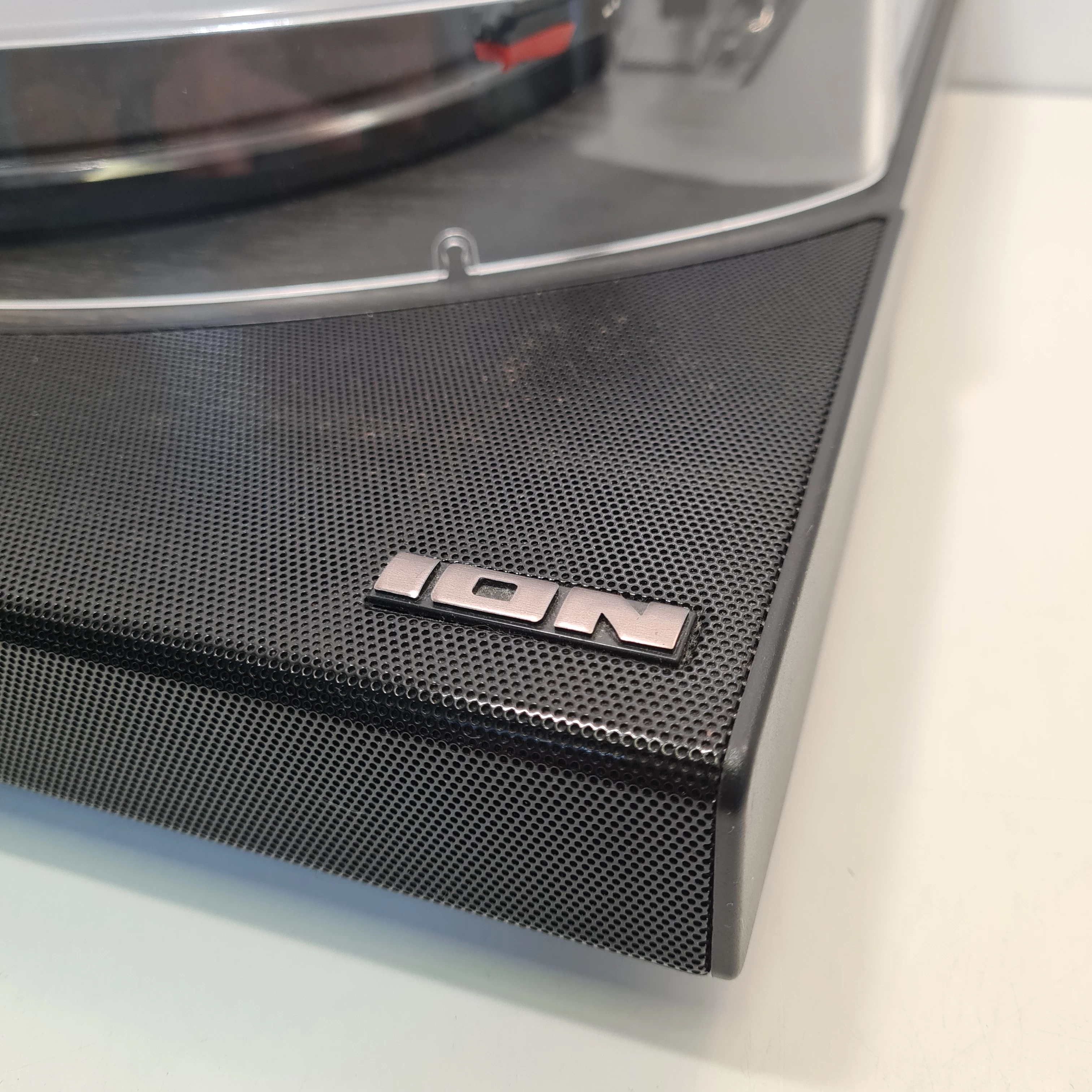 gramofon-ion-premier-lp-bt-naped-bezposredni