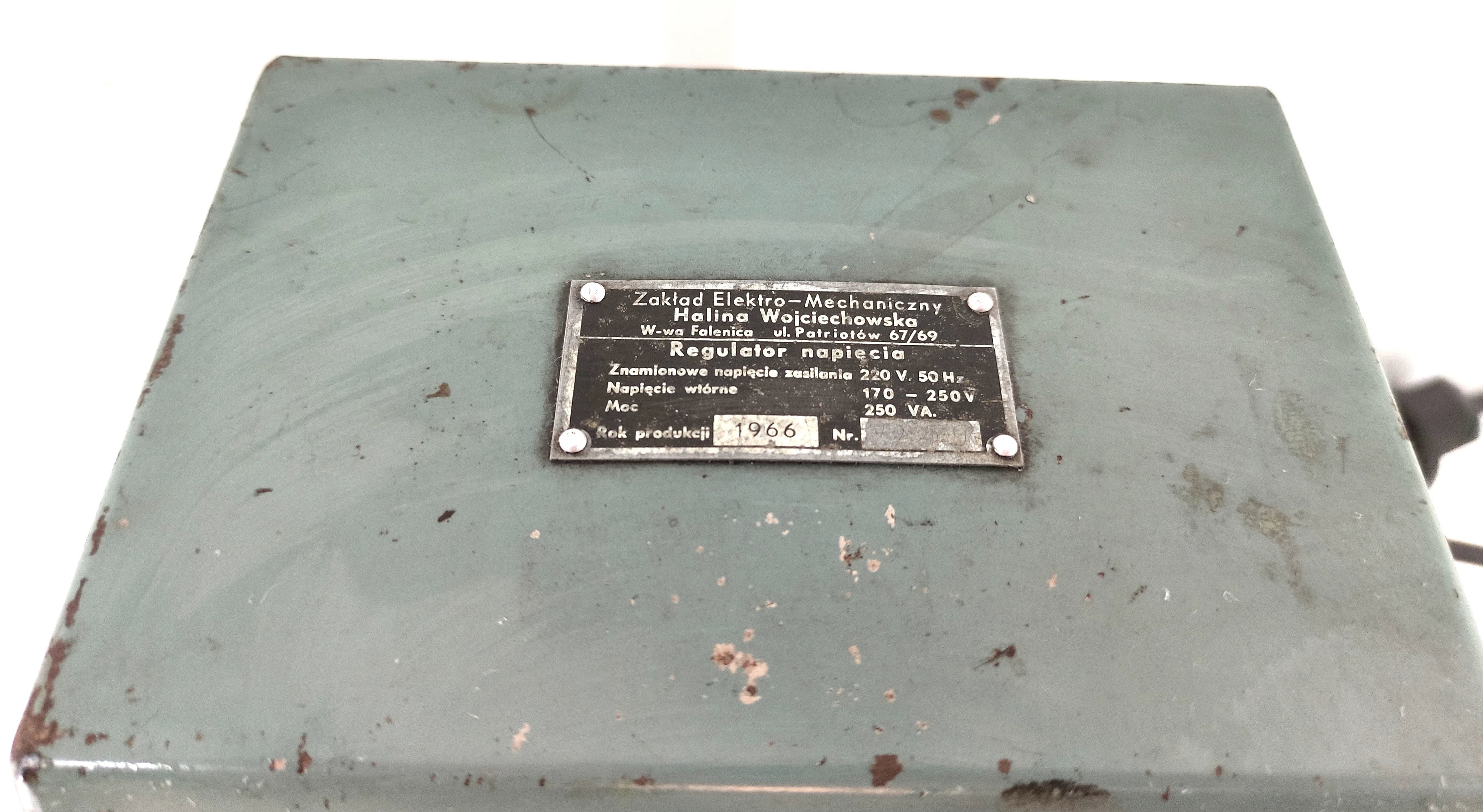 regulator-napiecia-w-wa-falenica-1966-model-4230z66zch-ls