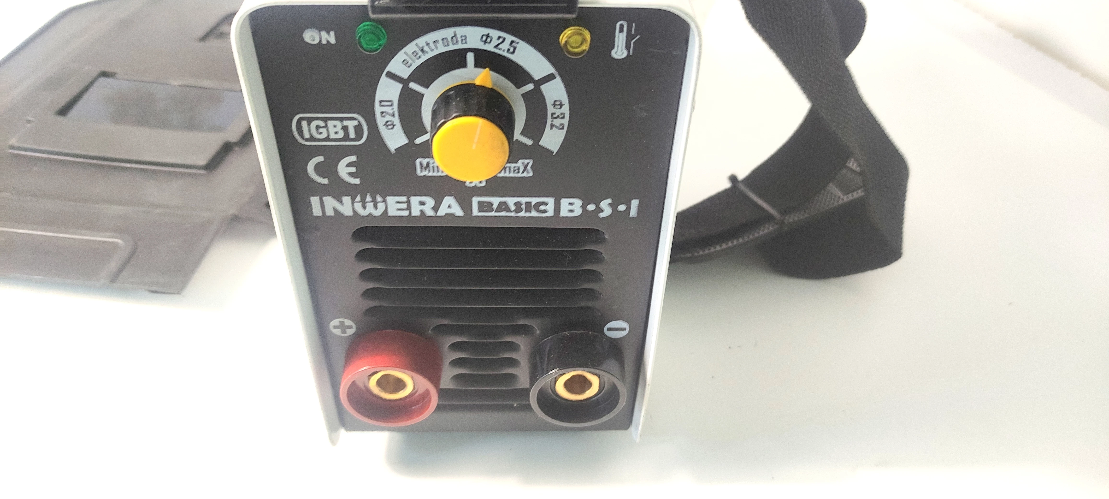 spawarka-inwertorowa-inwera-140-a-basic-bsi-kompl-zakres-spawania-1